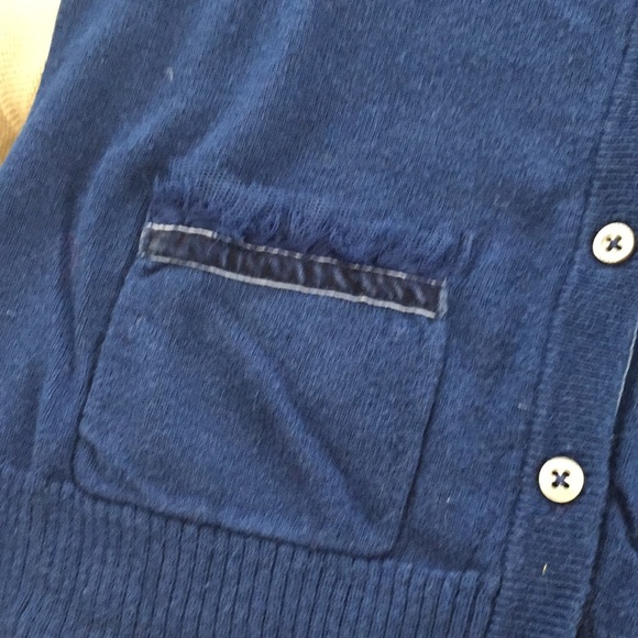 Hollister sweater - Picture 3 of 6